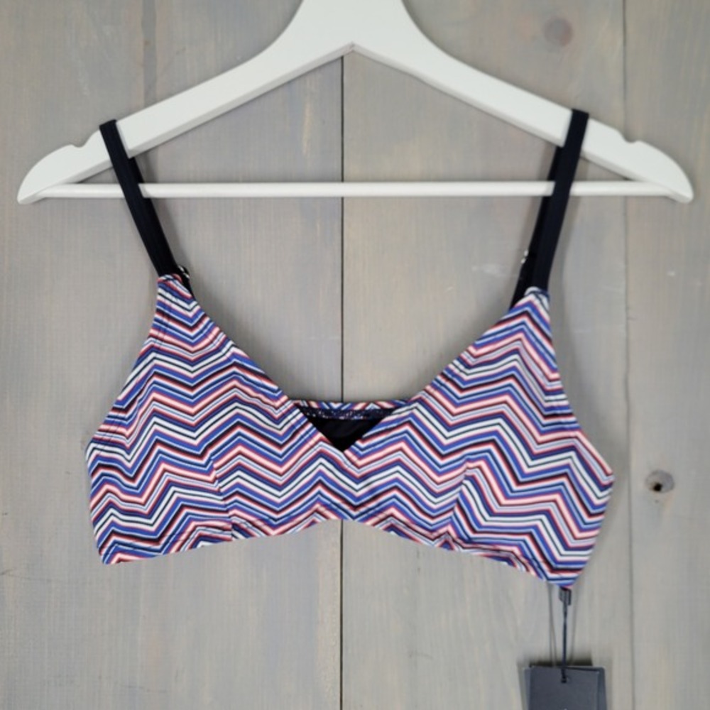 Tommy Hilfiger Bikini Top Womens Small Blue Red Chevron UV Protection NWT‎